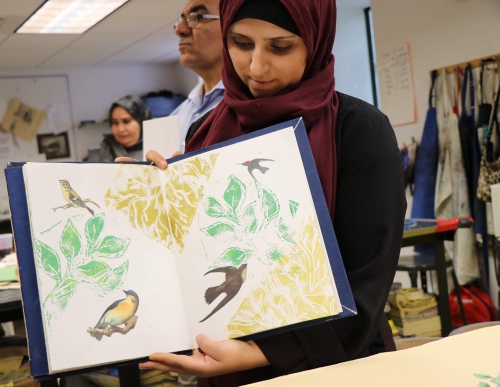 Asmaa Diab showing her art in Islam Aly’s workshop