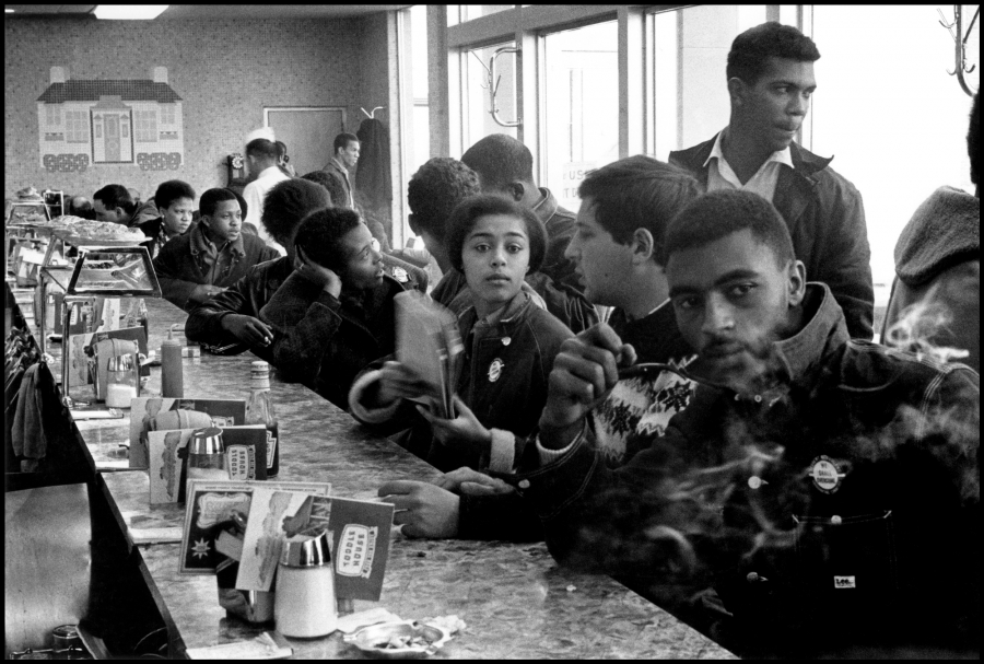 Judy Richardson ’66, H’12, center, sitting in at the Toddle House in 1963 with fellow members of SNCC in Atlanta.