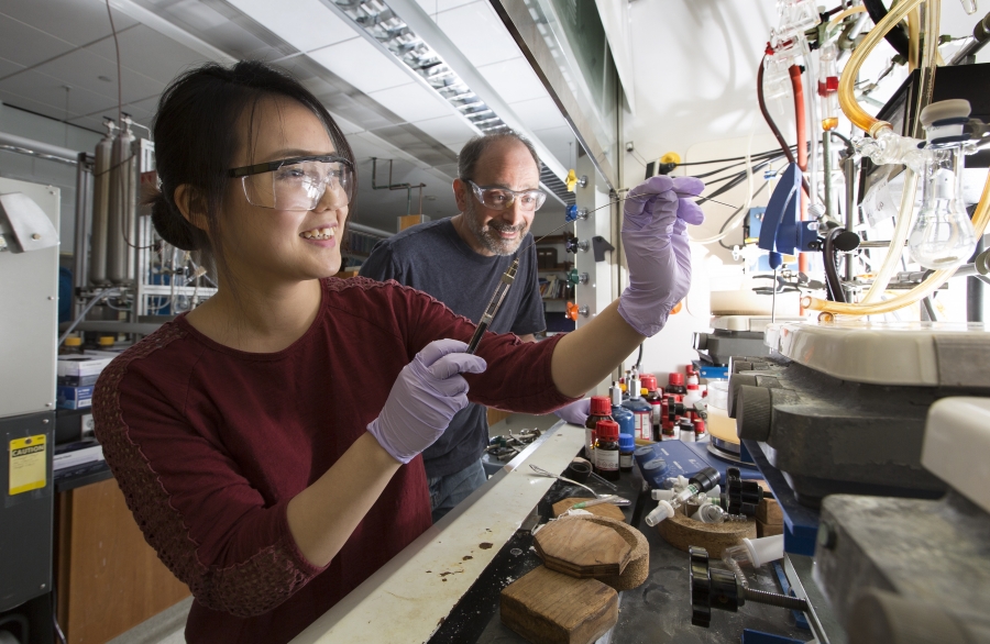 Sooyun Choi ’17 working in the chemistry lab with her mentor Professor Robert Paley