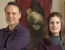 Siblings Kevin ’77 and Raissa Radell ’85 celebrate their artist mother.