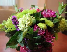 photo of a floral arrangment