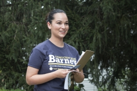 Tessa Chambers ’19 volunteering for Sean Barney ’98’s congressional run.