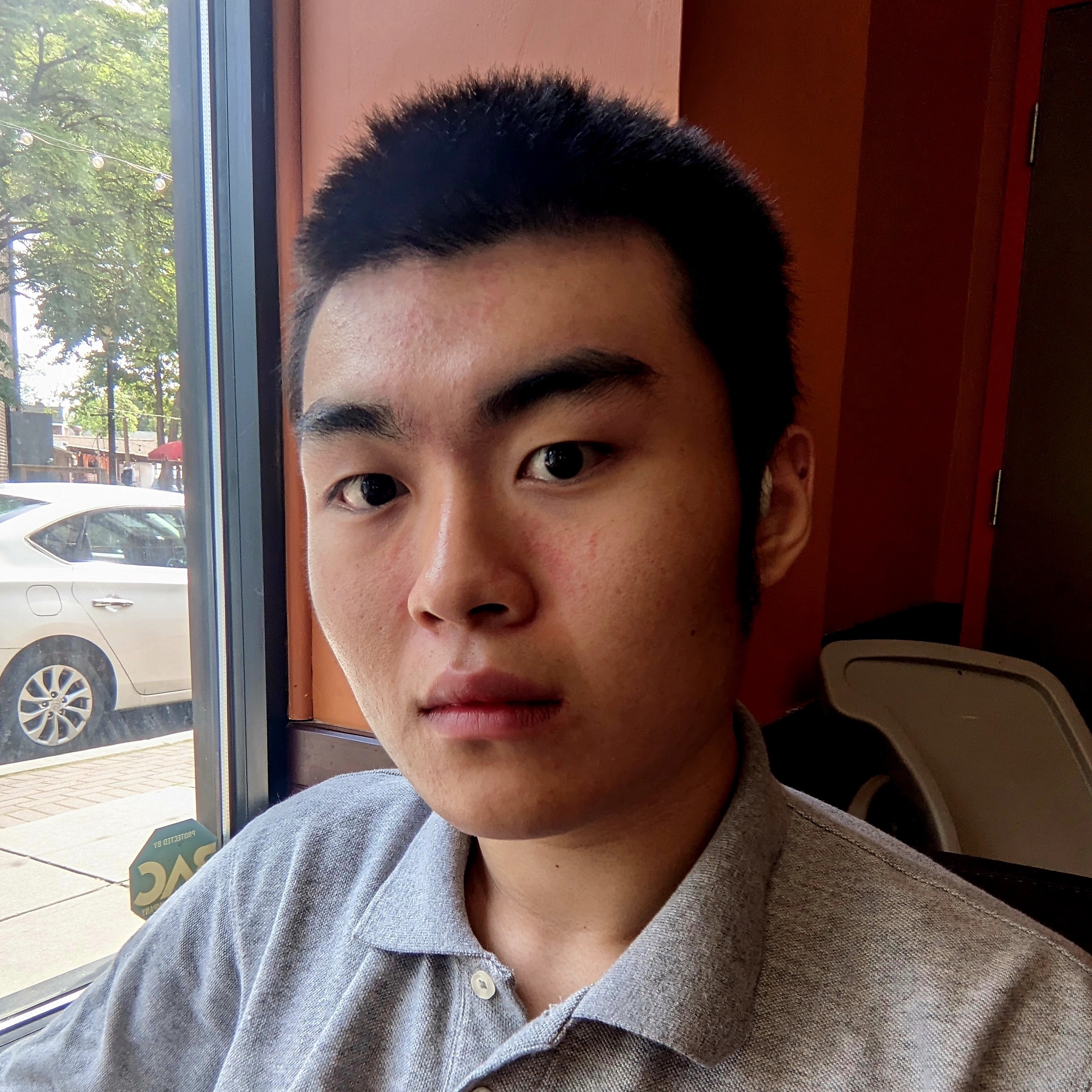 Yiyang (Iver) Jiang ’26