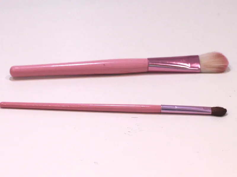 Used makeup brushes