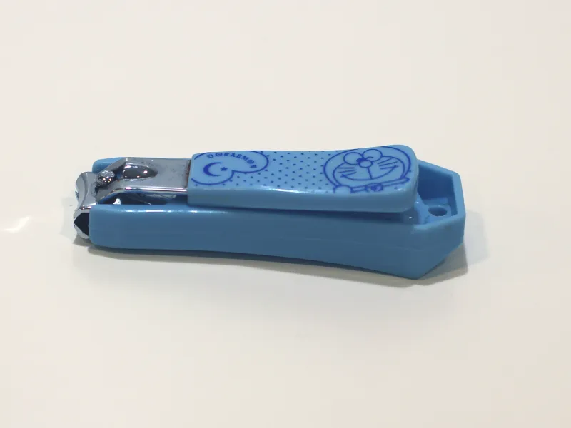 A functional plastic nail clipper