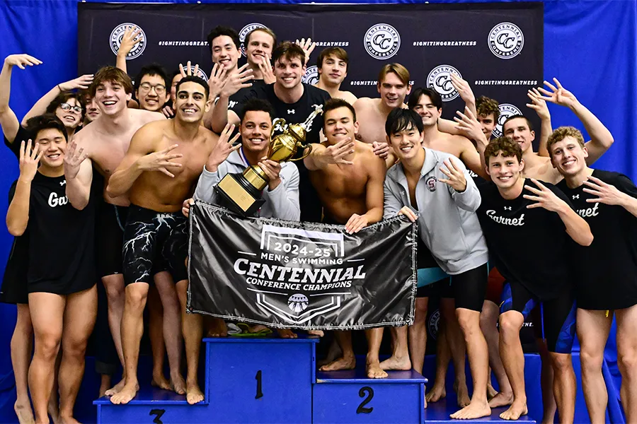 Men's swimming team celebrates conference title