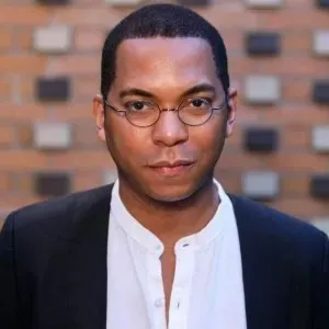 Marshall Smith headshot