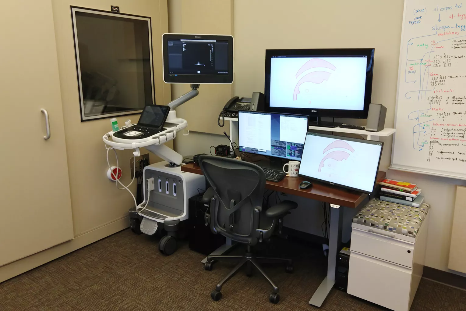 Ultrasound imaging equipment and computers used for imaging the vocal tract