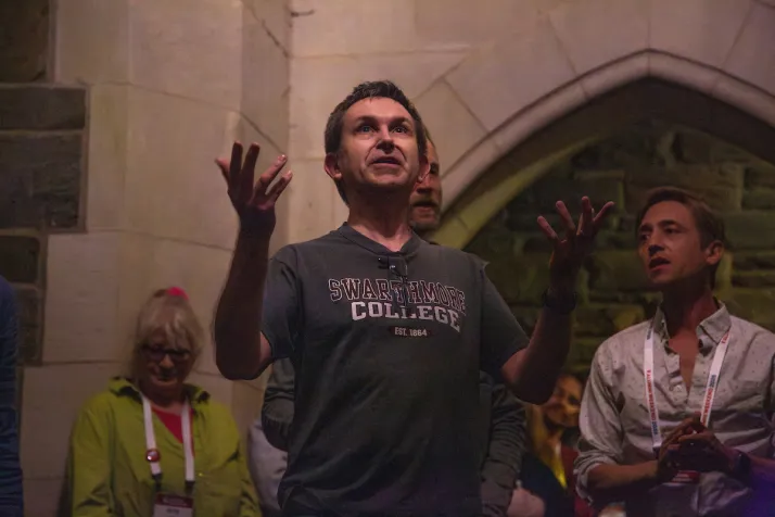 Alumni perform in a cappella concert in belltower 