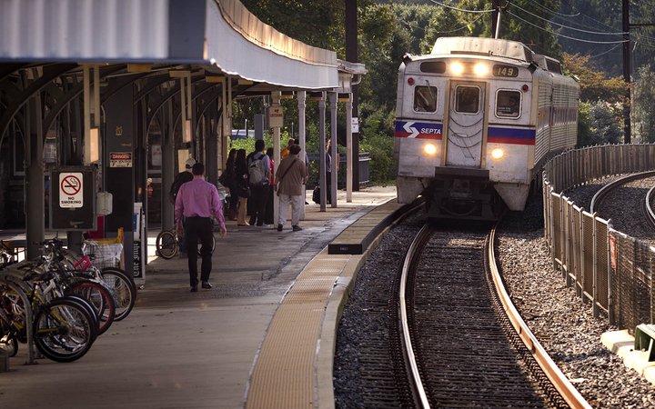 A SEPTA train rolls into the Swarthmore train station