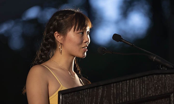 Casey Lu Simon-Plumb '18 speaks at Last Collection