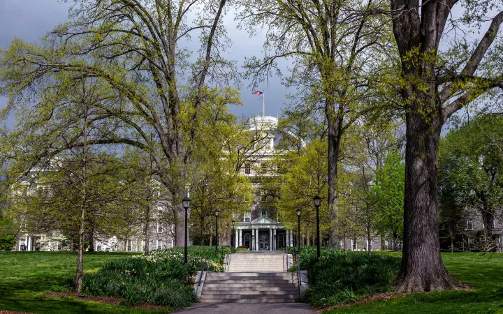 Magill Walkway leading to Parrish Hall entrance