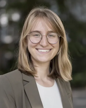 Photo of Elizabeth Collinger