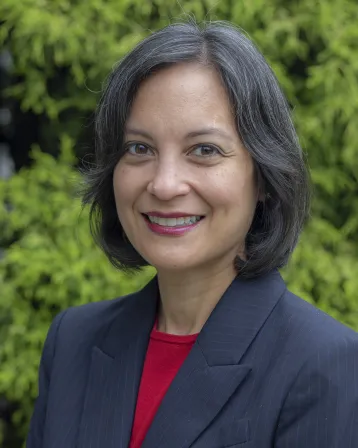 Josie Burri Headshot