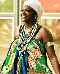 Photo of R. Jeannine Osayande as Mama Africa