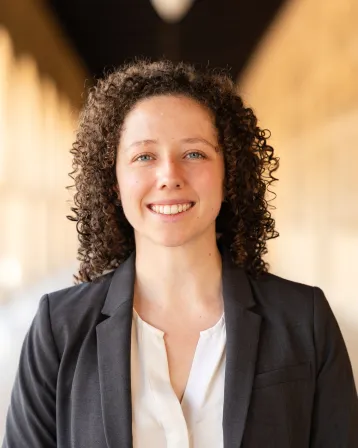 Headshot of Lea Bottmer