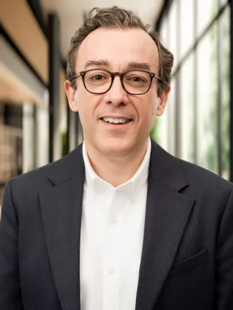 Photograph of Professor Luciano Martínez.