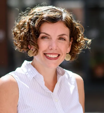 Photo of Lauren Owens