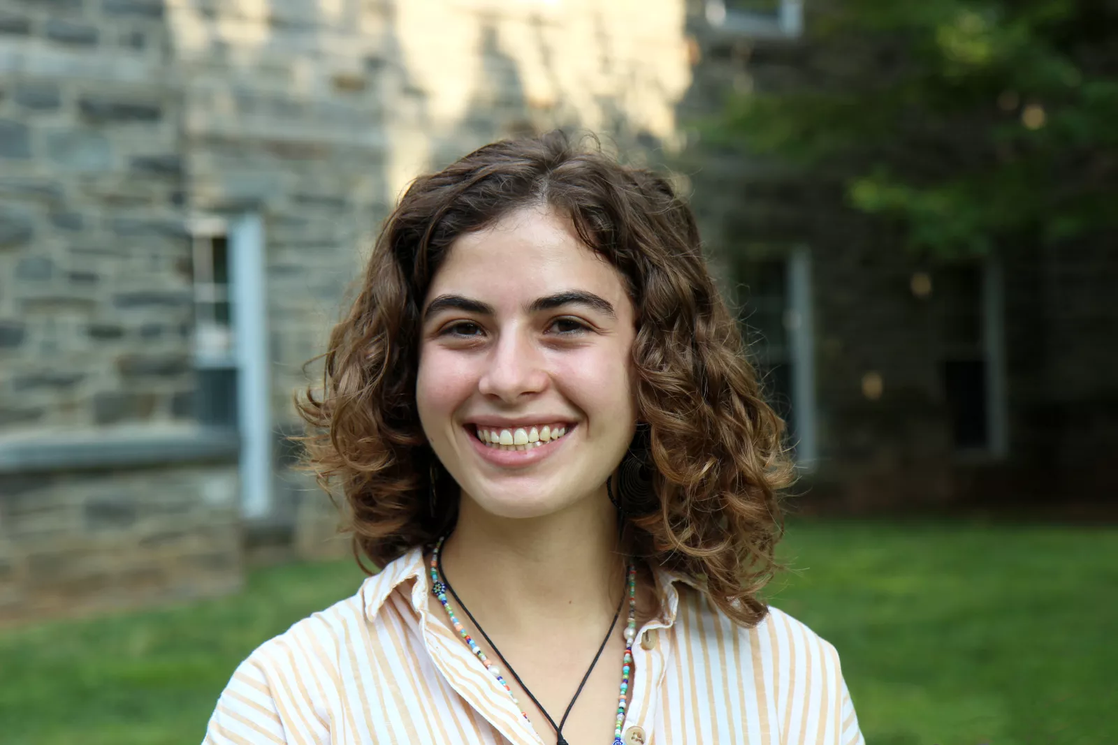 Lang Award recipient Sarah Weinshel '22
