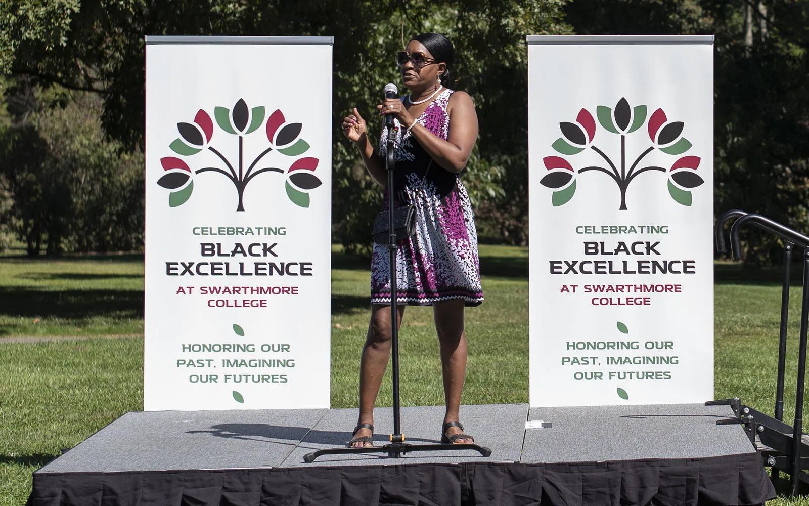 Sharon Pierce at microphone