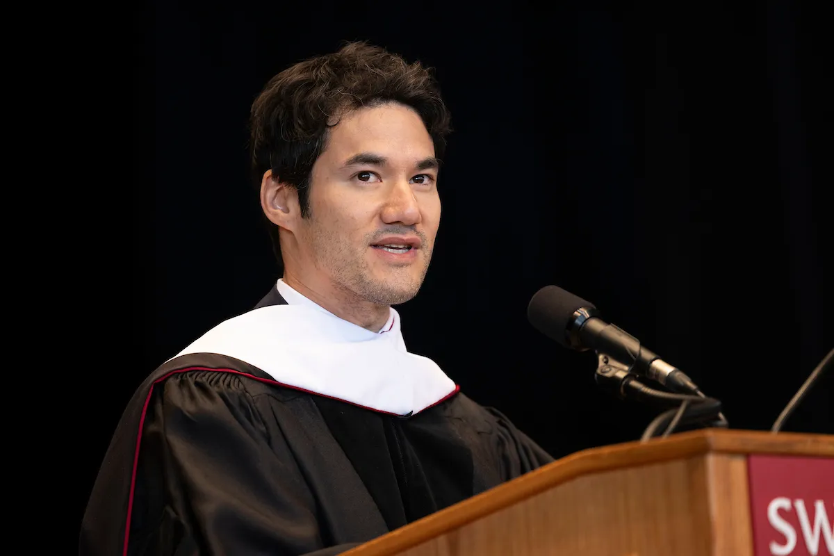 Joseph altuzarra at podium
