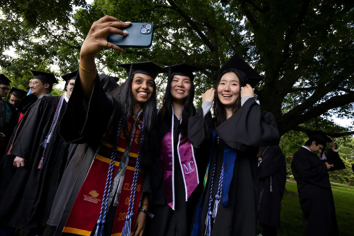 Students take selfie before baccalaureate