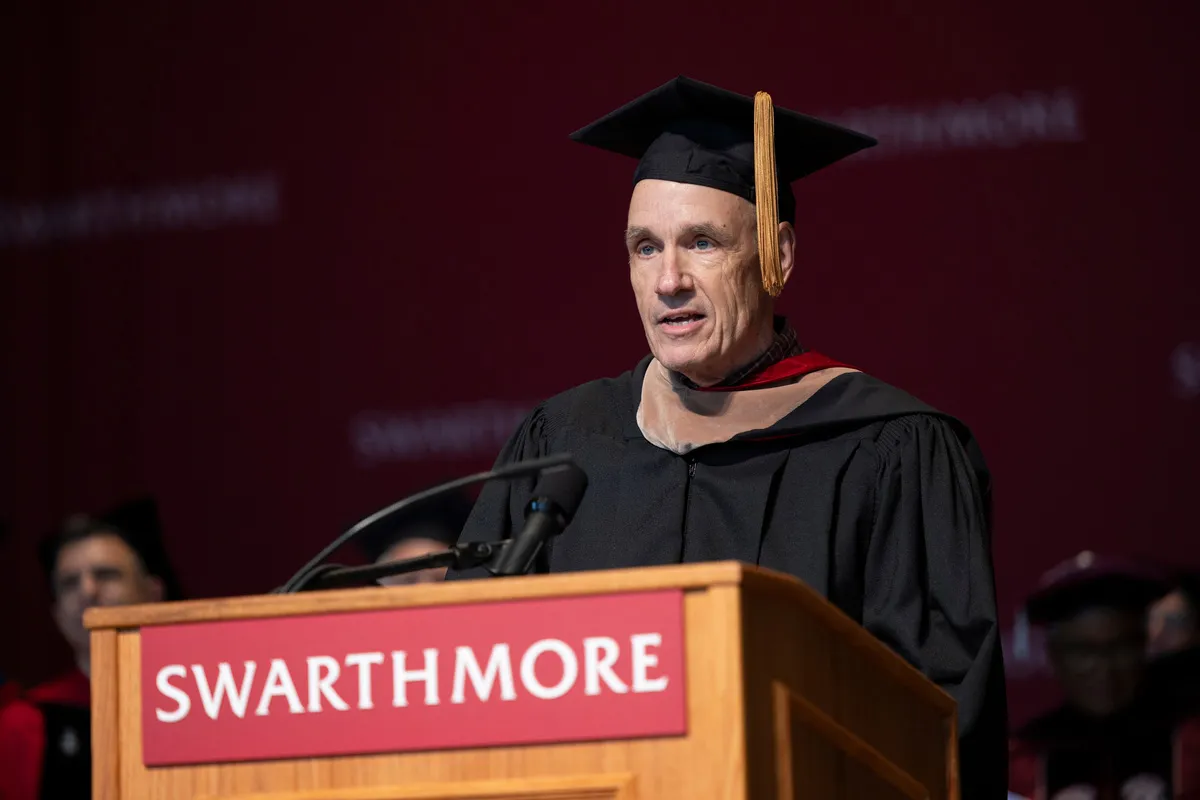 Koof Kalkstein speaks at podium