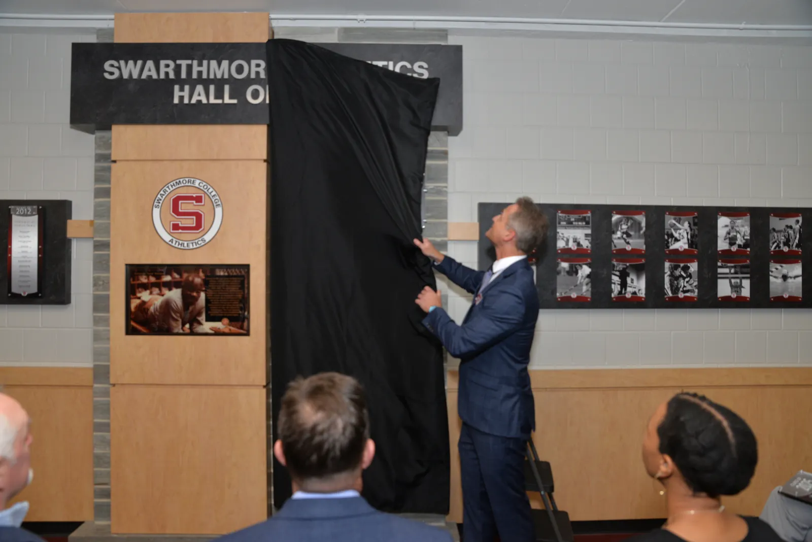 Brad Koch unveils plaques