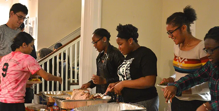 Students eating in BCC
