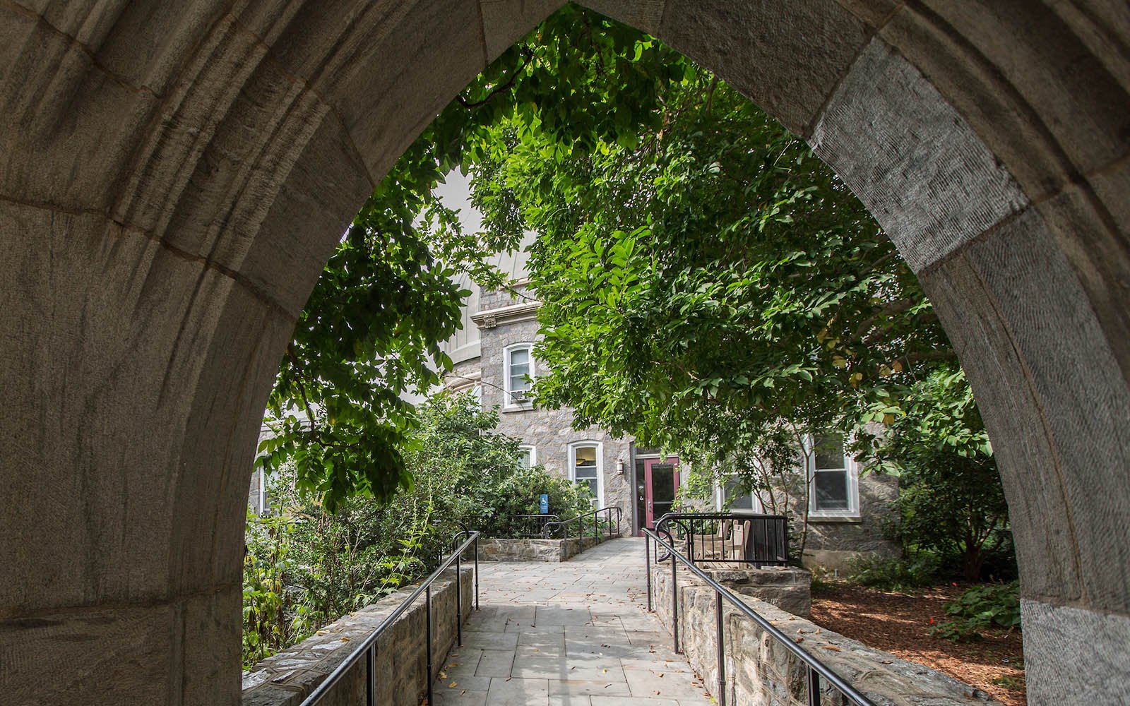 Archway to IC