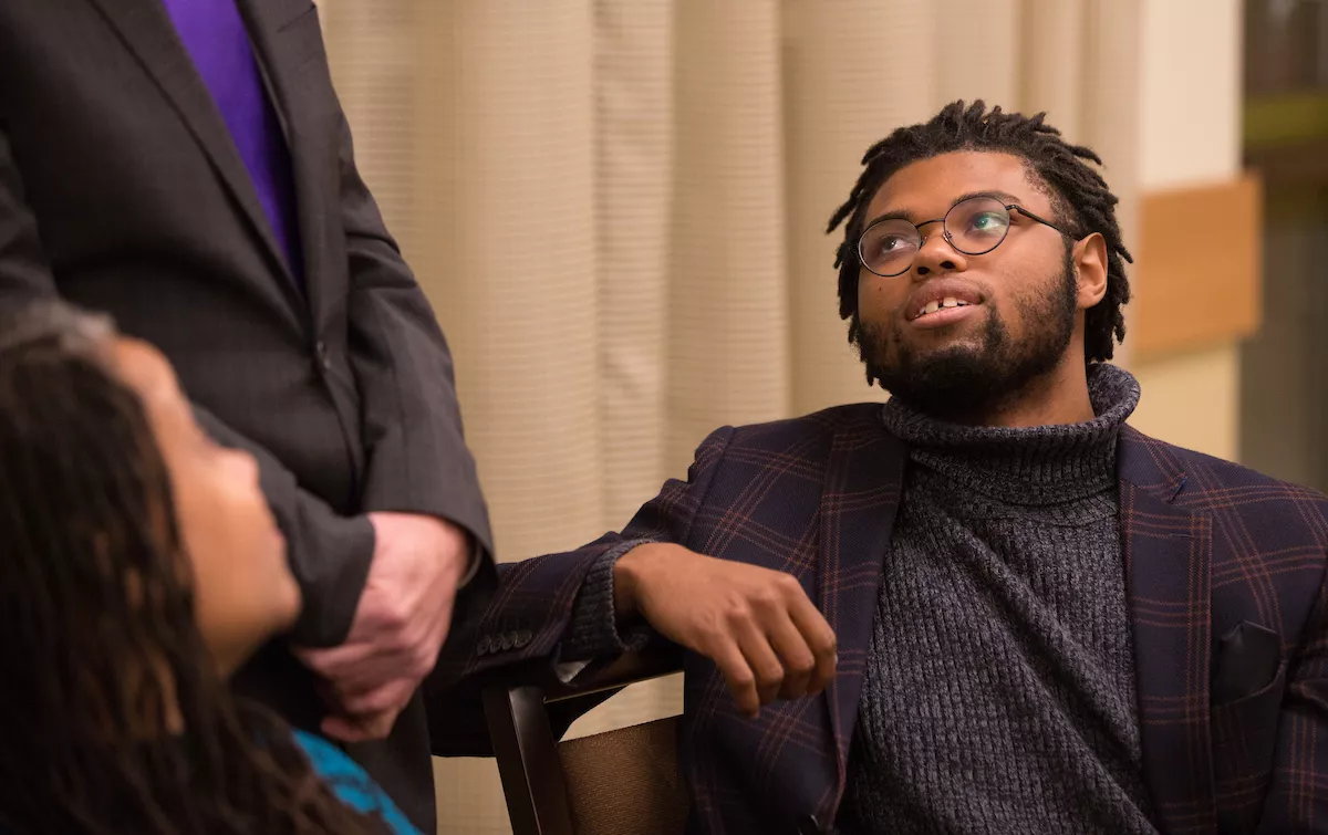Student at Mellon Mays dinner