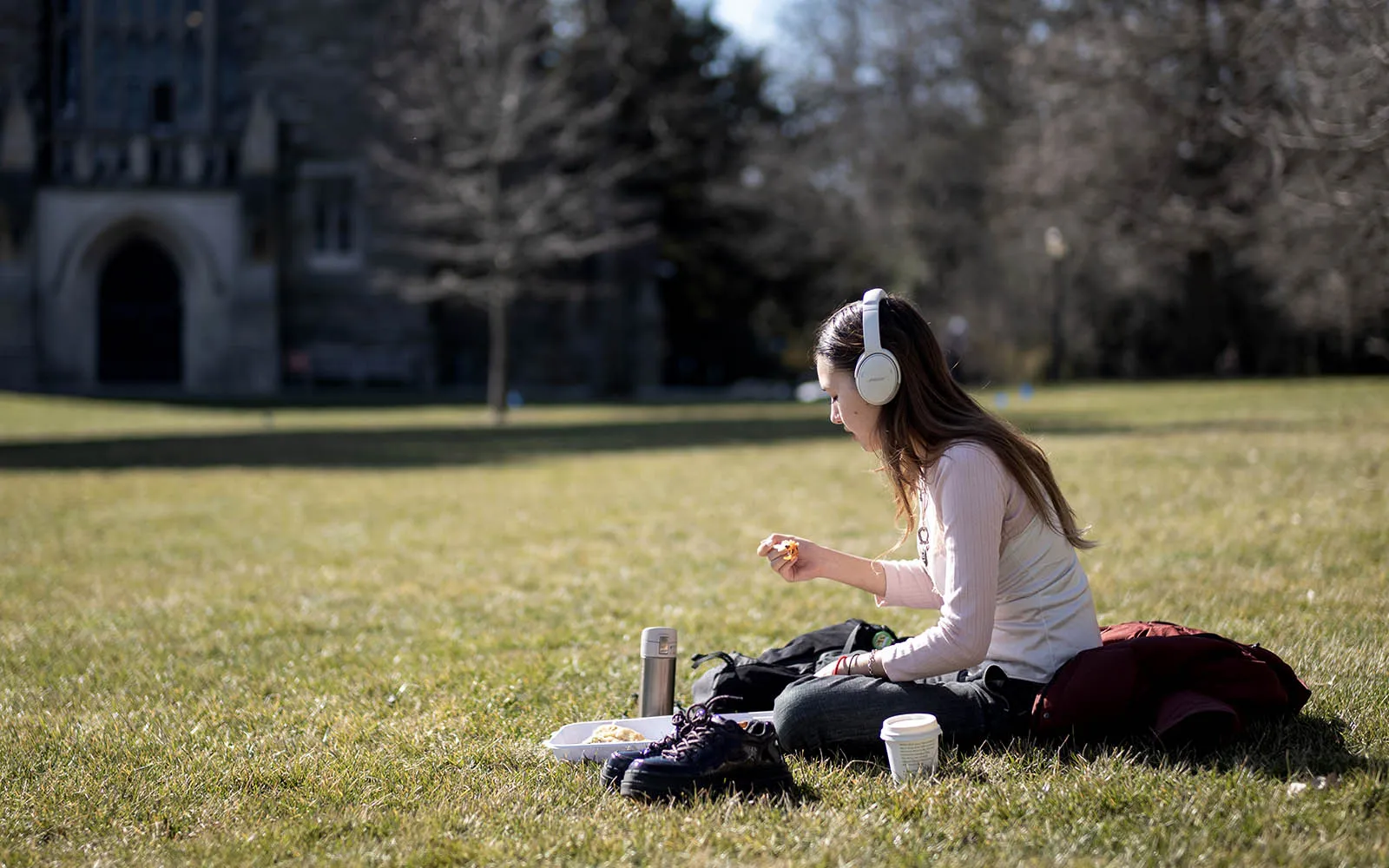 girl with headphones