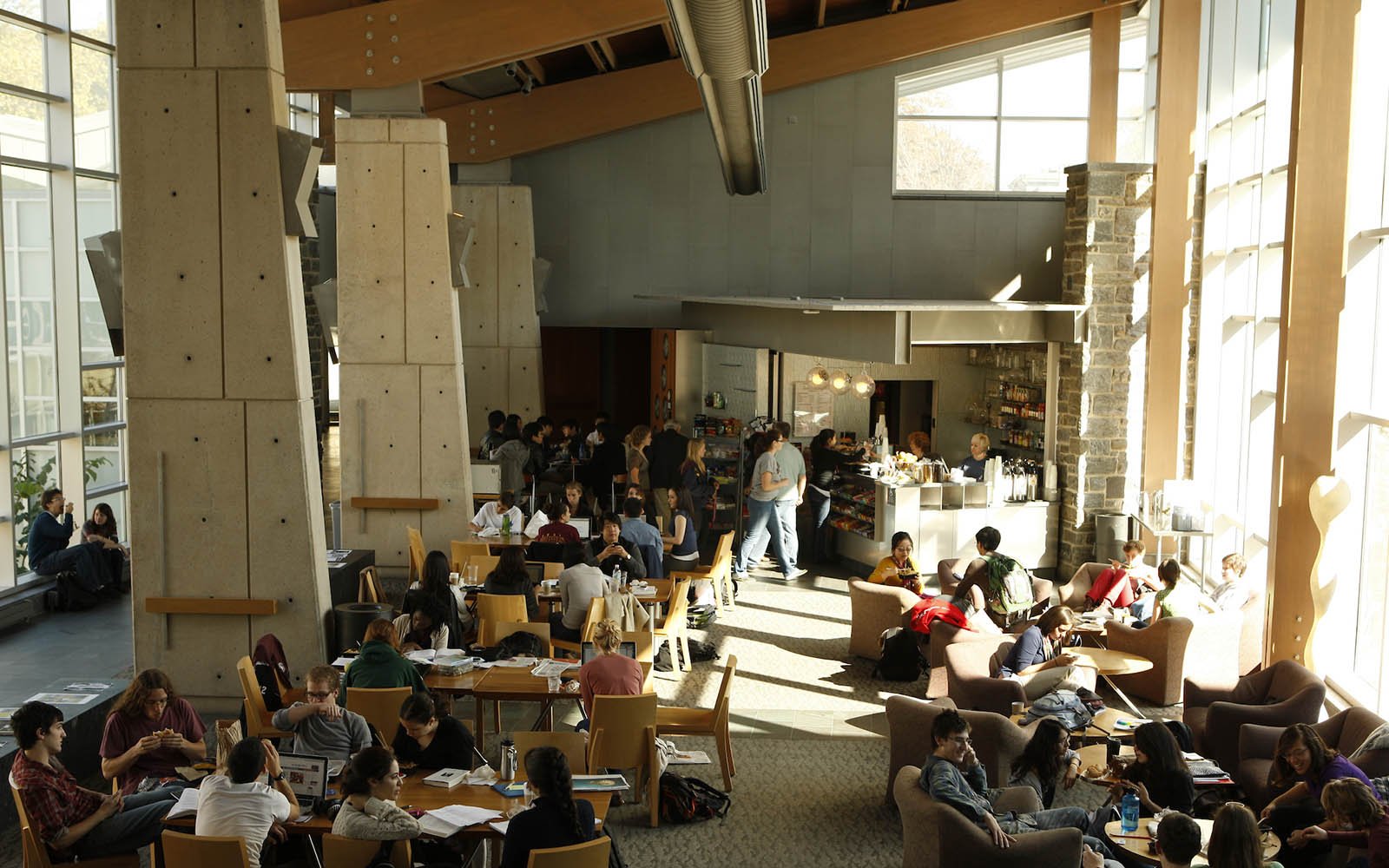 crowded campus cafe