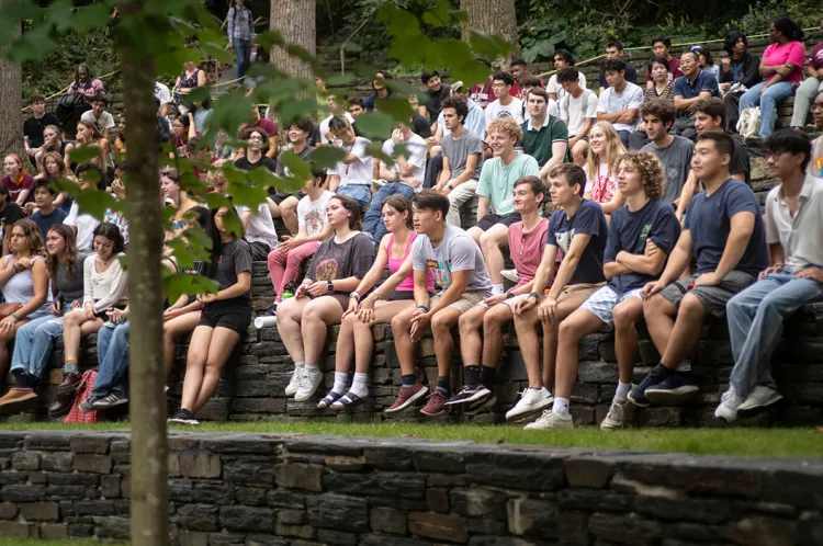 Crowd of students in amphitheater