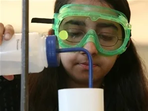 Swarthmore Receives $1 Million HHMI Grant for Science Education