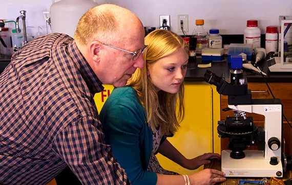 Swarthmore Professor and Students Plumb Depths of Liquid Crystals