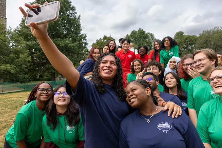 Group of S3P students take selfie
