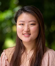 Naomi Park '21 