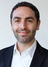 Mark Hanis '04 portrait