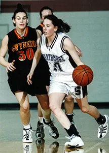 Katie Robinson '04