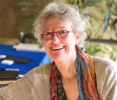 Headshot of Arlie Hochschild ’62, H’93