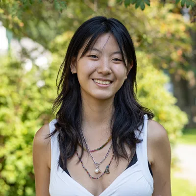Headshot of Yiyang (Maya) Ma