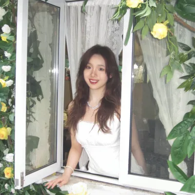 Picture of Daisy Ding