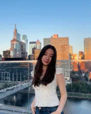 Chloe Lee '28