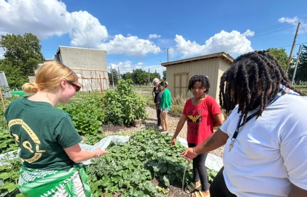 Students at the garden