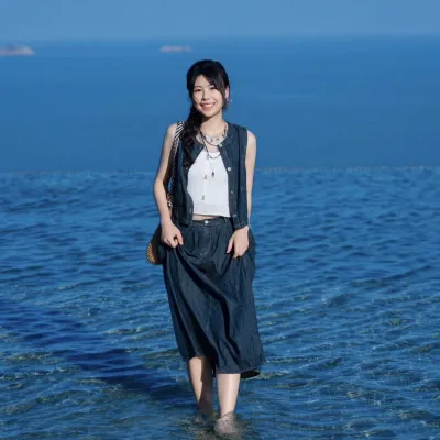 Joanna Hong '27