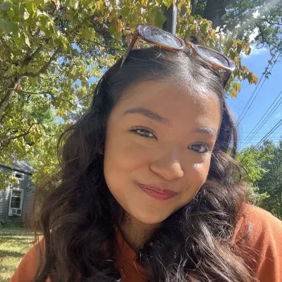 Karla Estrada '26