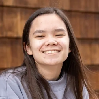 Michelle Leonard '28