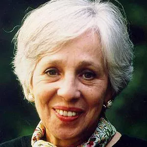 Maxine Frank Singer ’52, H’78