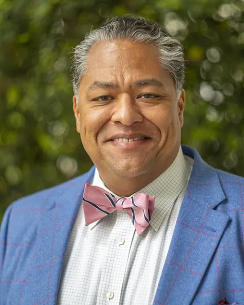 Varo Duffins, Director of Financial Aid